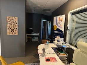 1985 Hendersonville Rd, Asheville, NC for lease Interior Photo- Image 1 of 10