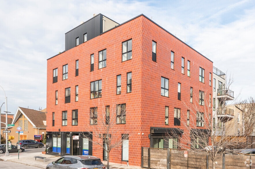 766 Lafayette Ave, Brooklyn, NY à louer - Photo du bâtiment - Image 1 de 4