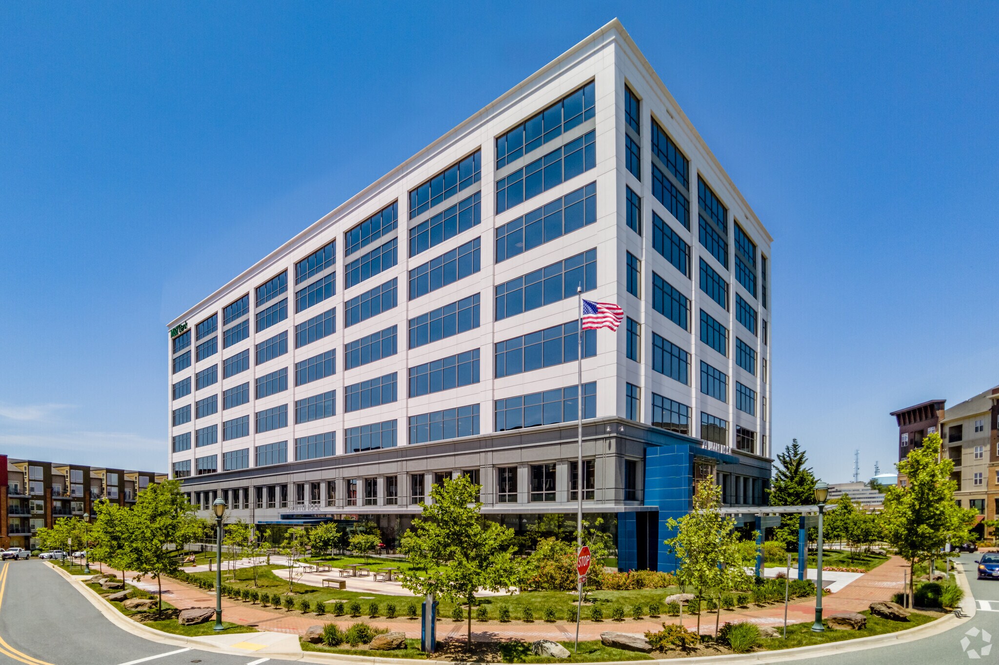 77 Upper Rock Cir, Rockville, MD for sale Primary Photo- Image 1 of 1