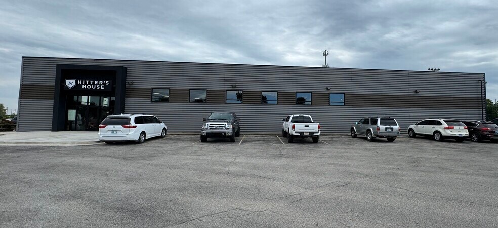 714-738 W Main St, Jenks, OK à louer - Photo du bâtiment - Image 2 de 6