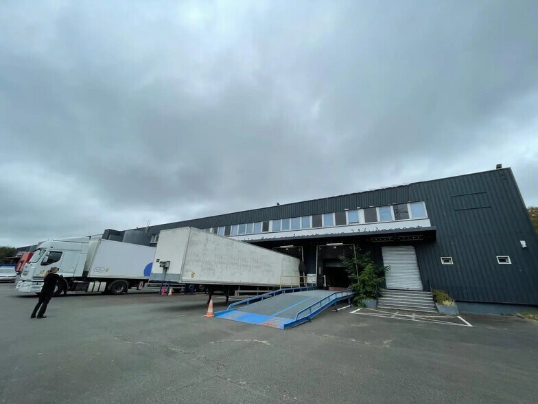 Industriel dans Palaiseau à louer - Photo du bâtiment - Image 3 de 13