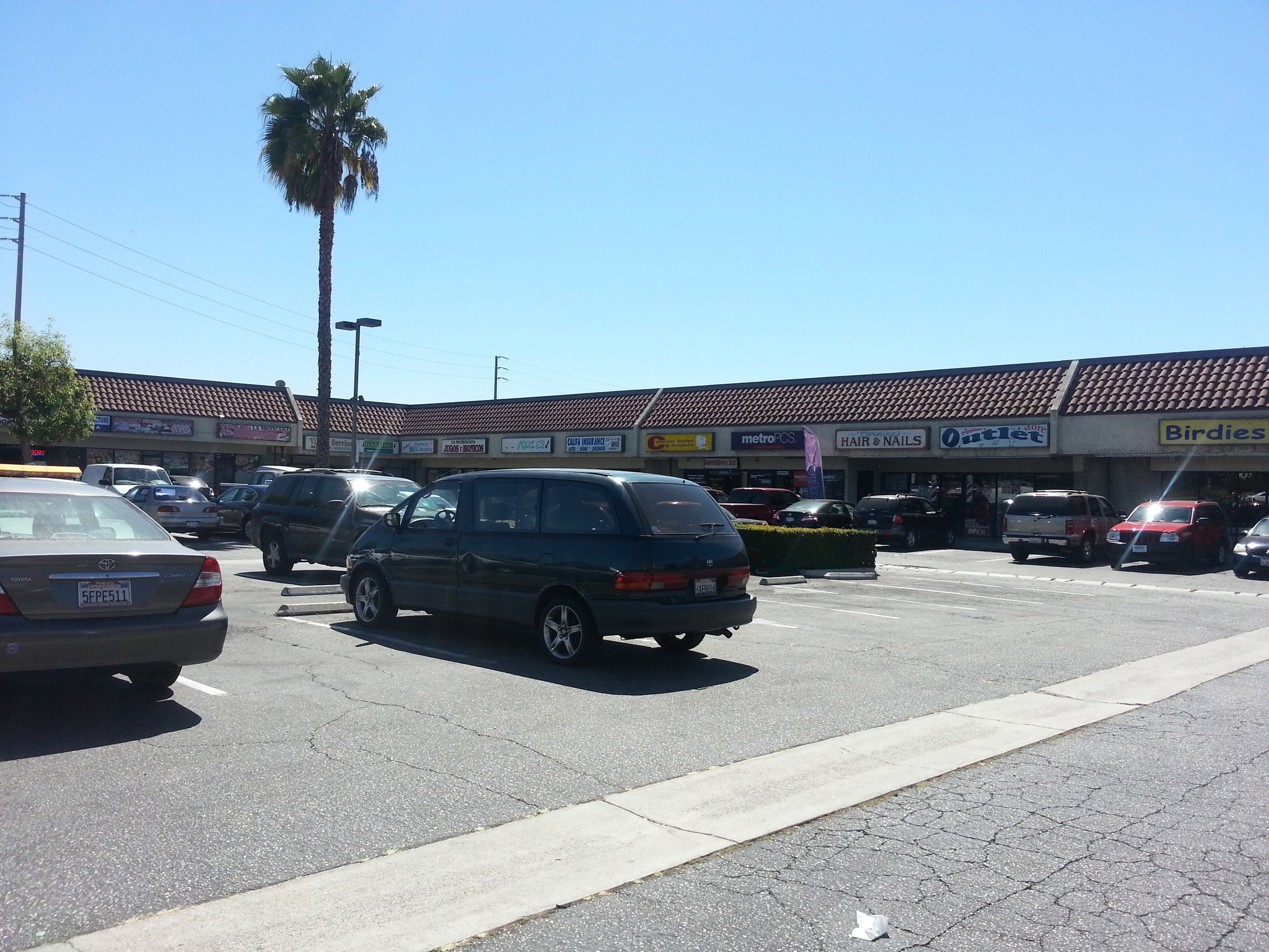 13902-13918 Francisquito Ave, Baldwin Park, CA for lease Building Photo- Image 1 of 8