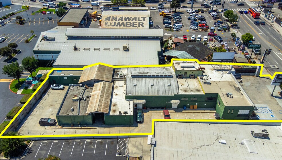 11054 W Pico Blvd, Los Angeles, CA à vendre - Photo du bâtiment - Image 3 de 5