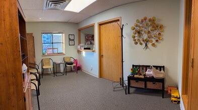 3200-3260 University Ave, Madison, WI for lease Interior Photo- Image 1 of 10