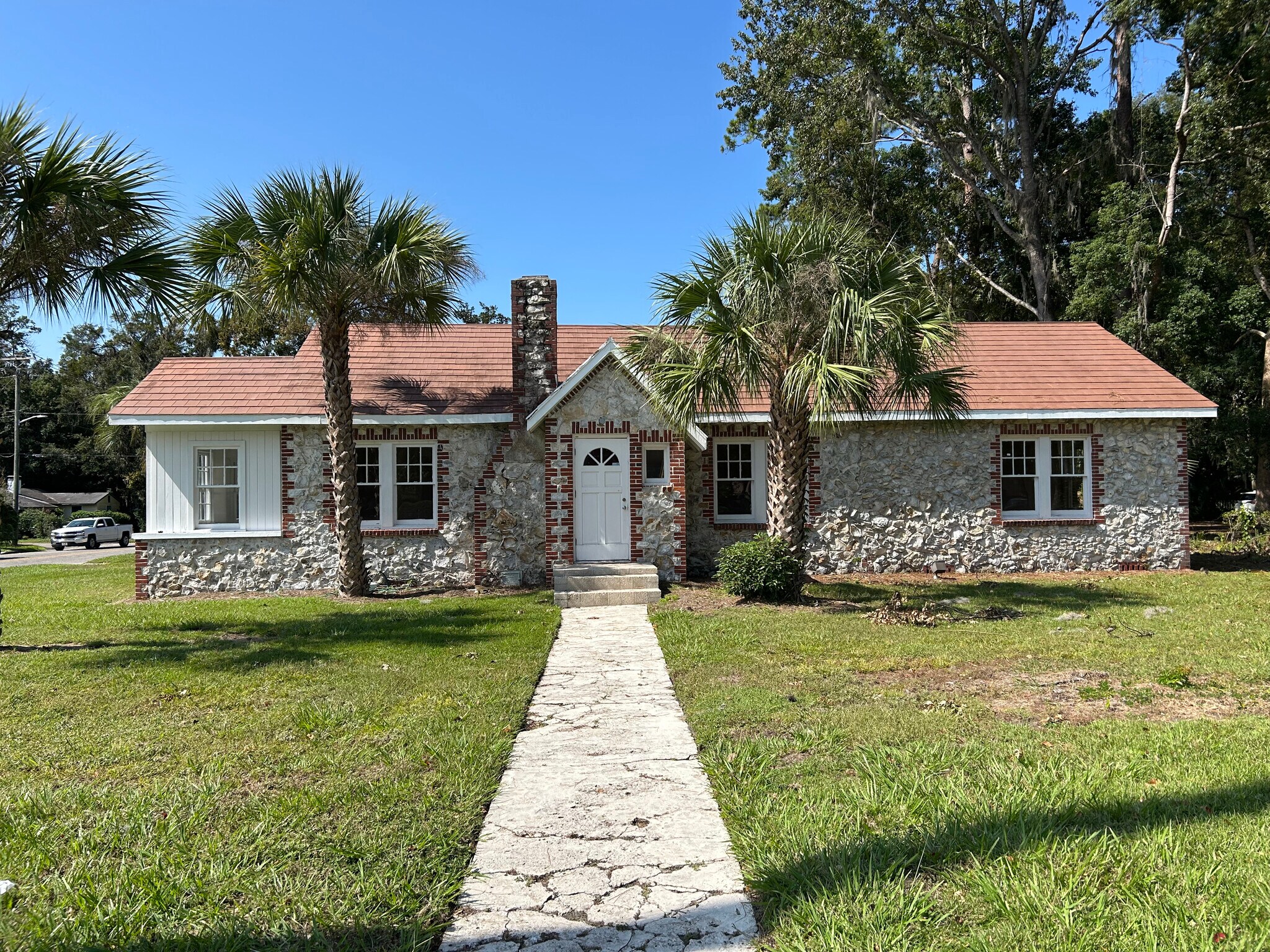 1008 NW 13th St, Gainesville, FL à louer Photo du bâtiment- Image 1 de 15