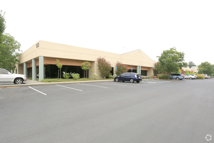 133 Aviation Blvd, Santa Rosa, CA for lease - Building Photo - Image 1 of 7