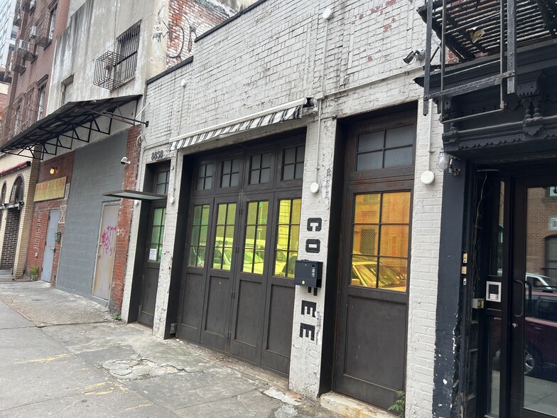 88 S 8th St, Brooklyn, NY for lease - Building Photo - Image 2 of 2