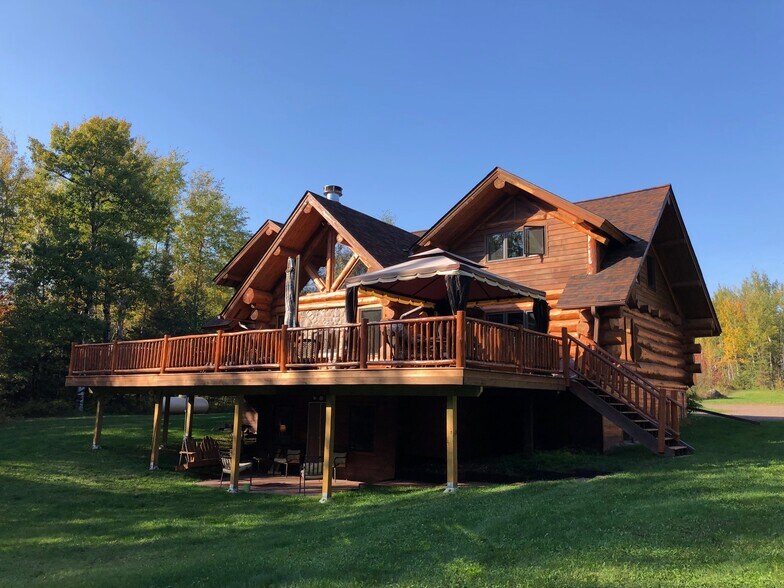 465 Westover Rd, Two Harbors, MN à vendre - Photo du bâtiment - Image 3 de 53