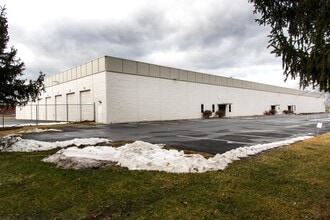 6813 Ruppsville Rd, Allentown, PA à louer Photo intérieure- Image 2 de 13