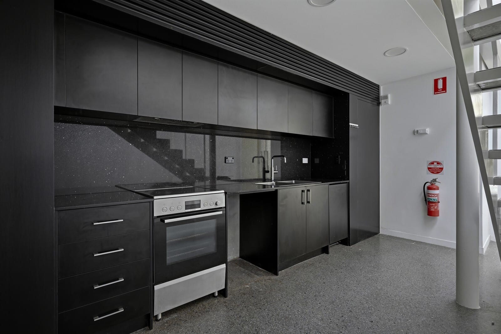 129 Bourke St, Woolloomooloo for lease Interior Photo- Image 1 of 2