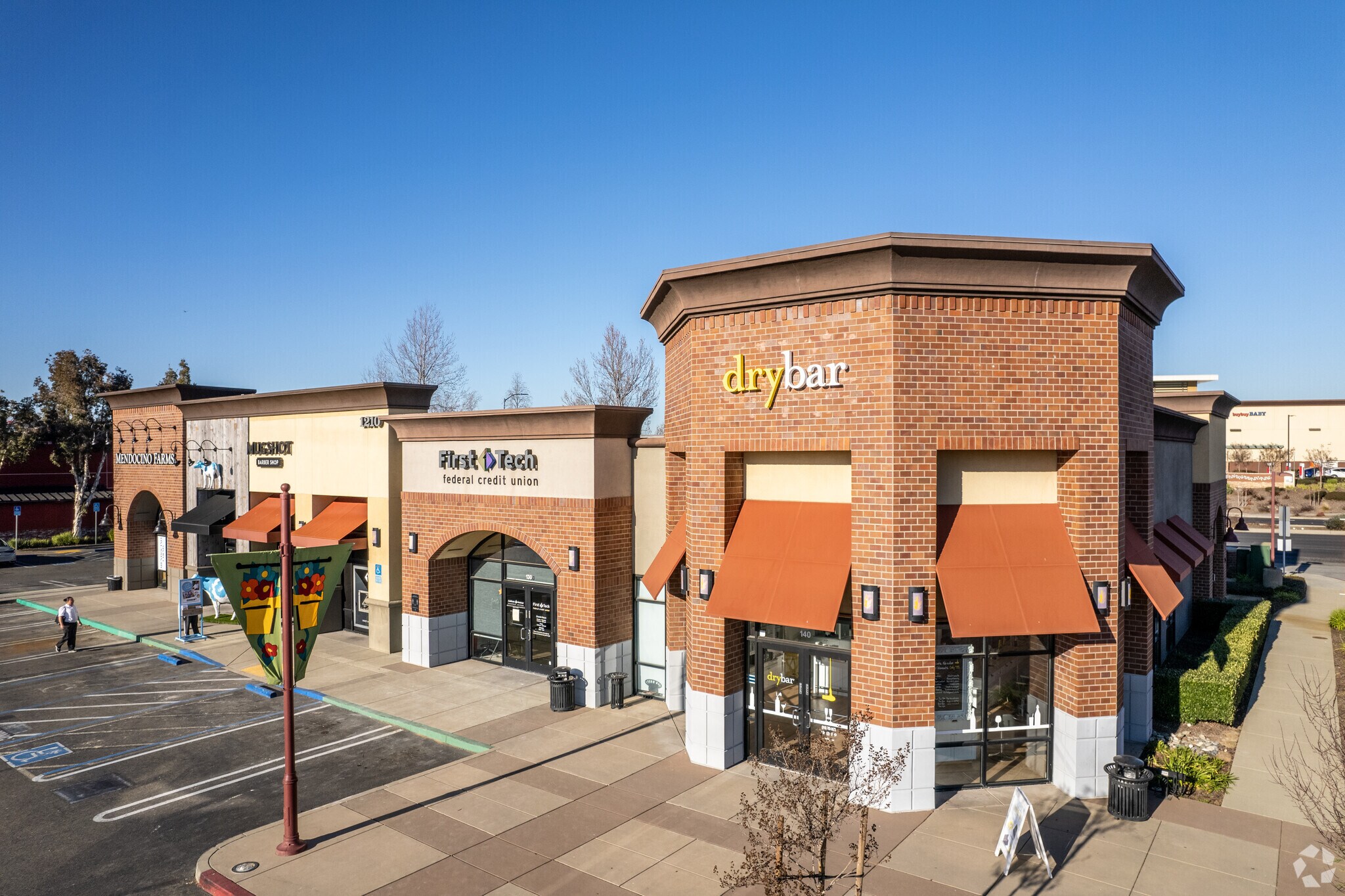 1210 Roseville Pky, Roseville, CA for lease Primary Photo- Image 1 of 4