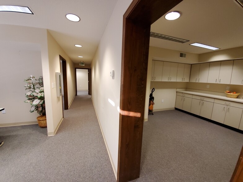 1347 Jefferson St, Macon-Bibb, GA for lease - Interior Photo - Image 3 of 7