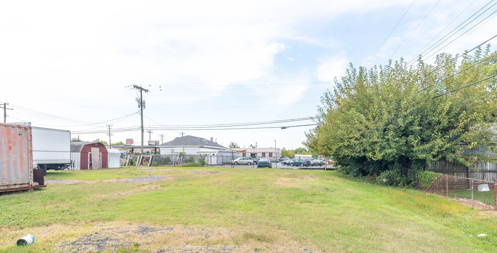 106 Eastern Blvd, Essex, MD for sale - Building Photo - Image 3 of 22