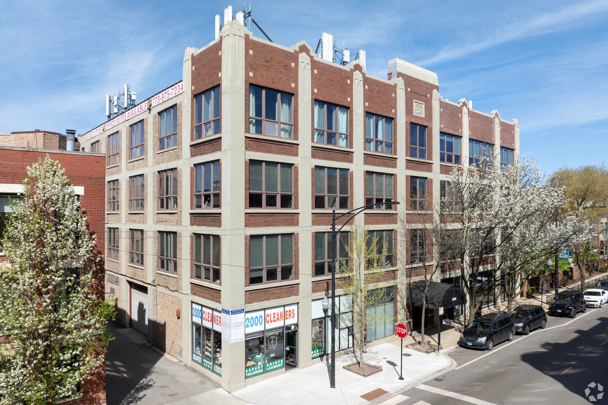 2000 N Racine Ave, Chicago, IL à louer Photo du bâtiment- Image 1 de 22