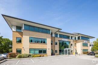 Plus de détails pour Lyon Way, Frimley - Bureau à louer