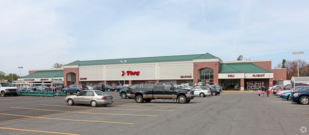 6914-6940 Erie Rd, Derby, NY for lease - Primary Photo - Image 1 of 13
