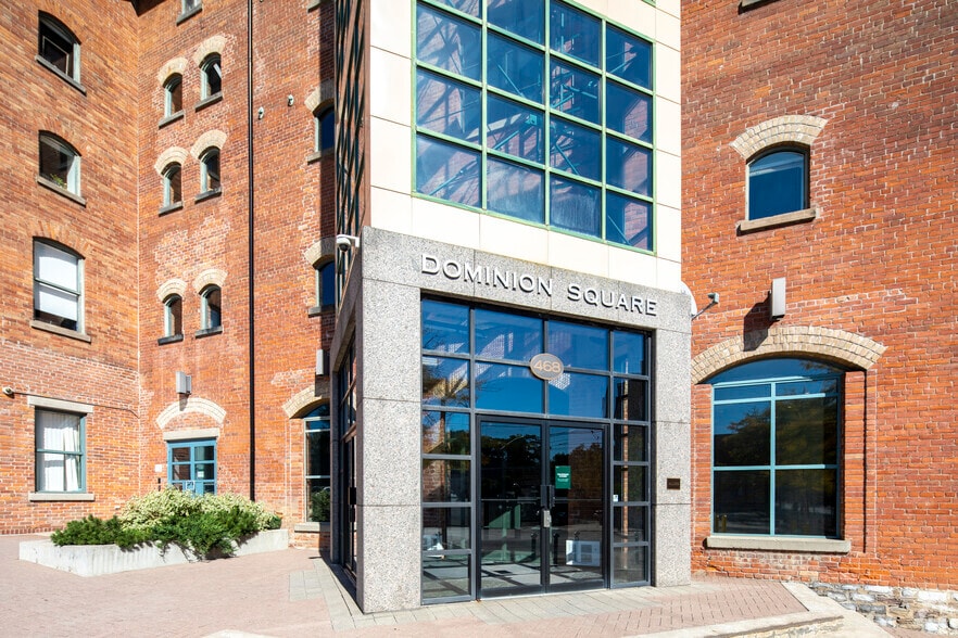 468-496 Queen St E, Toronto, ON for lease - Building Photo - Image 3 of 11