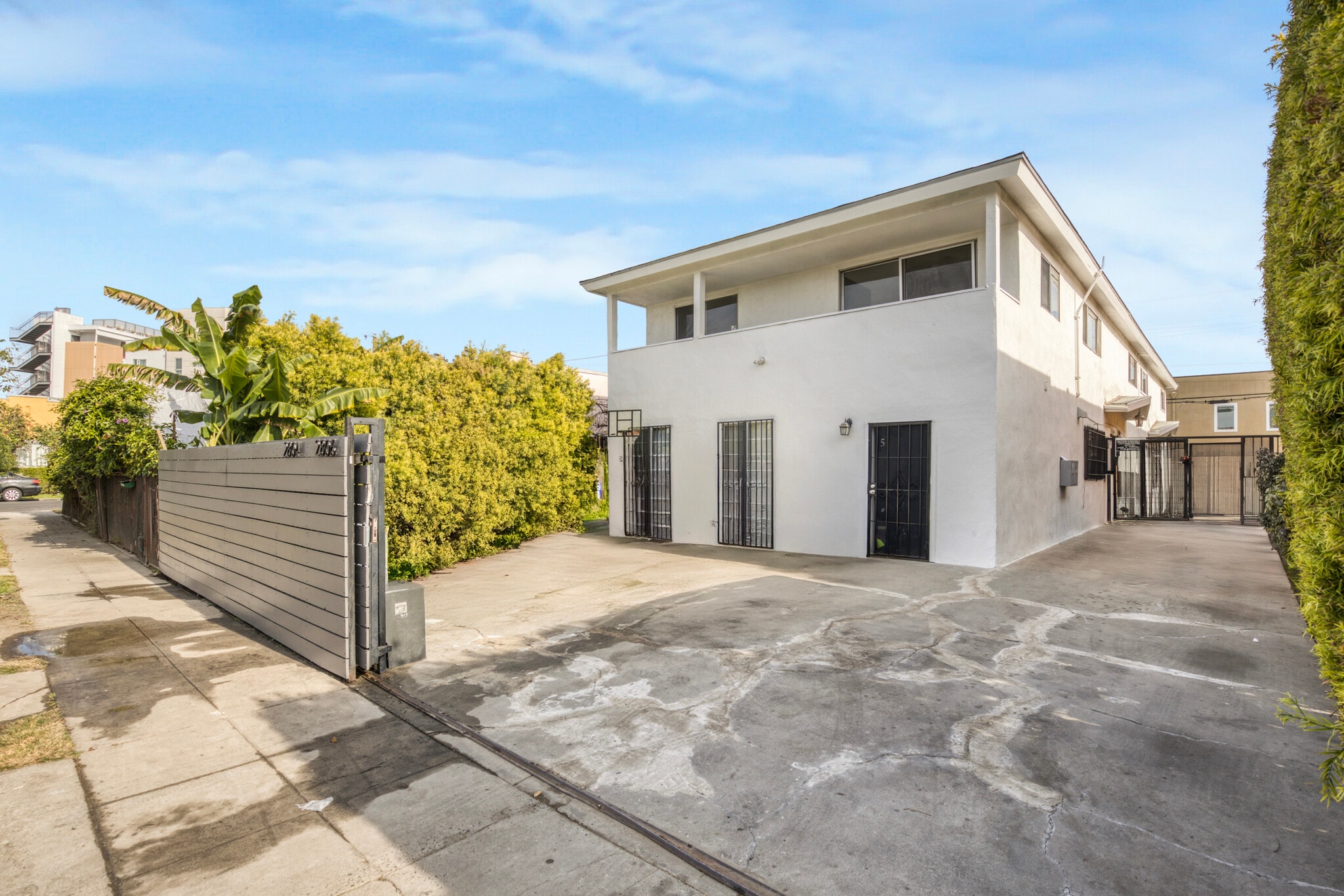 2806 S Norton Ave, Los Angeles, CA for sale Building Photo- Image 1 of 21