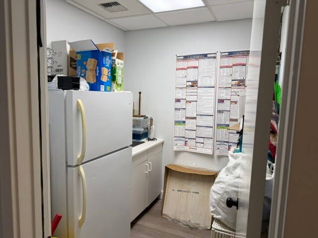Bldg C, Costa Mesa, CA for sale - Building Photo - Image 3 of 8