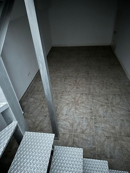 Retail in Cáceres, Cáceres for lease - Building Photo - Image 3 of 6