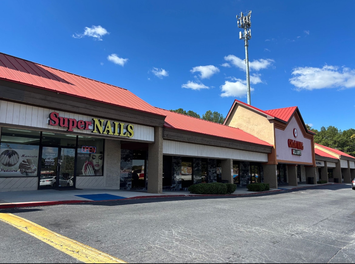 2500 Cobb Pky SE, Smyrna, GA for lease Building Photo- Image 1 of 9