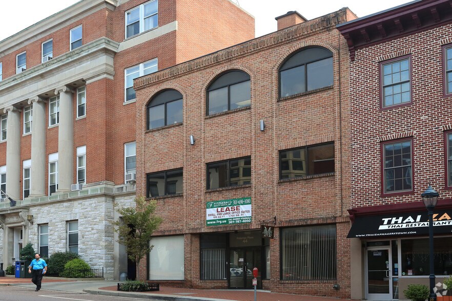 44 N Potomac St, Hagerstown, MD à vendre - Photo du bâtiment - Image 1 de 19