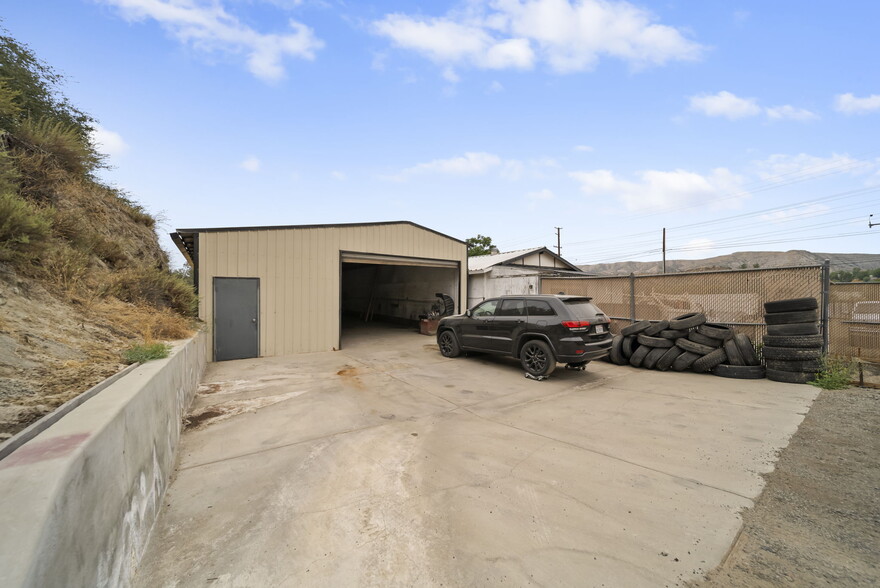 16280 Sierra Hwy, Santa Clarita, CA for lease - Building Photo - Image 2 of 12