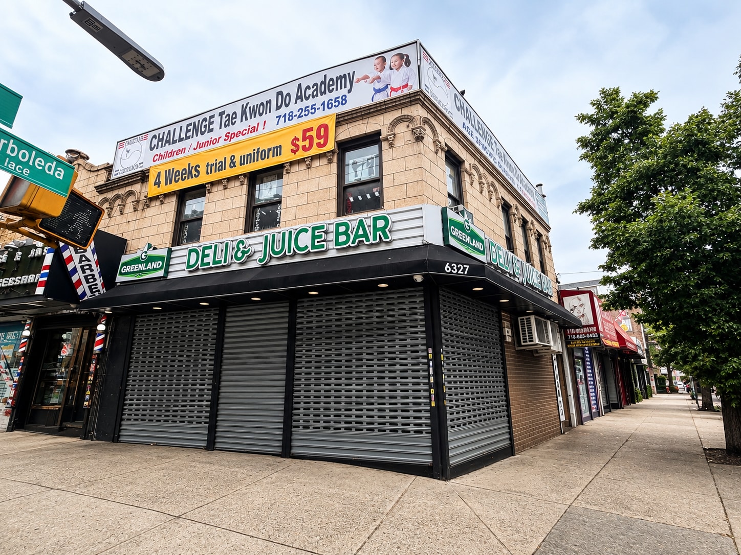 6327 Roosevelt Ave, Woodside, NY à louer Photo intérieure- Image 1 de 1
