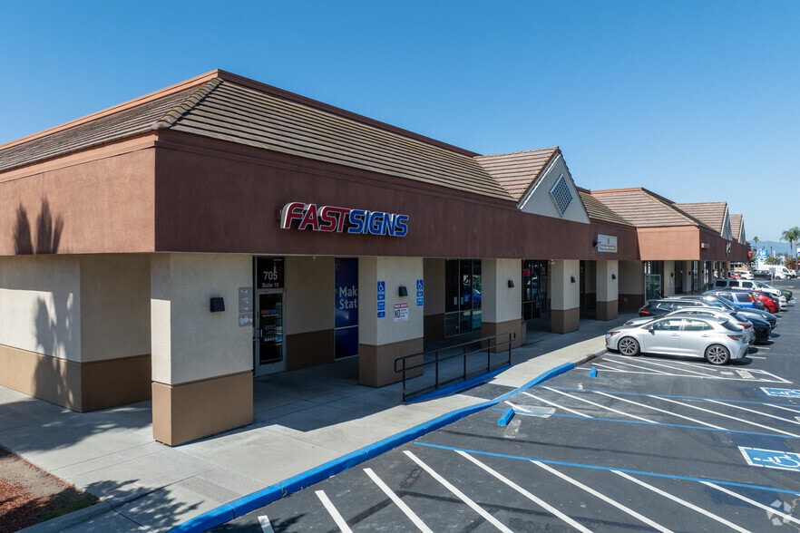 705 W Capitol Expy, San Jose, CA for lease - Building Photo - Image 2 of 5