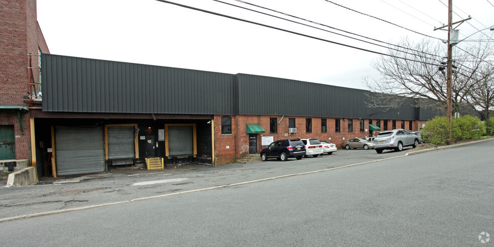 141 Lanza Ave, Garfield, NJ for lease - Building Photo - Image 2 of 8