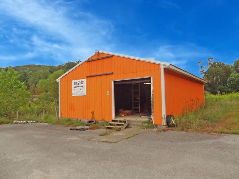 6281 Nestorville Rd, Philippi, WV à vendre - Photo du bâtiment - Image 1 de 20