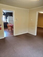 2517 Riddle Rd, Durham, NC à louer Photo intérieure- Image 2 de 5