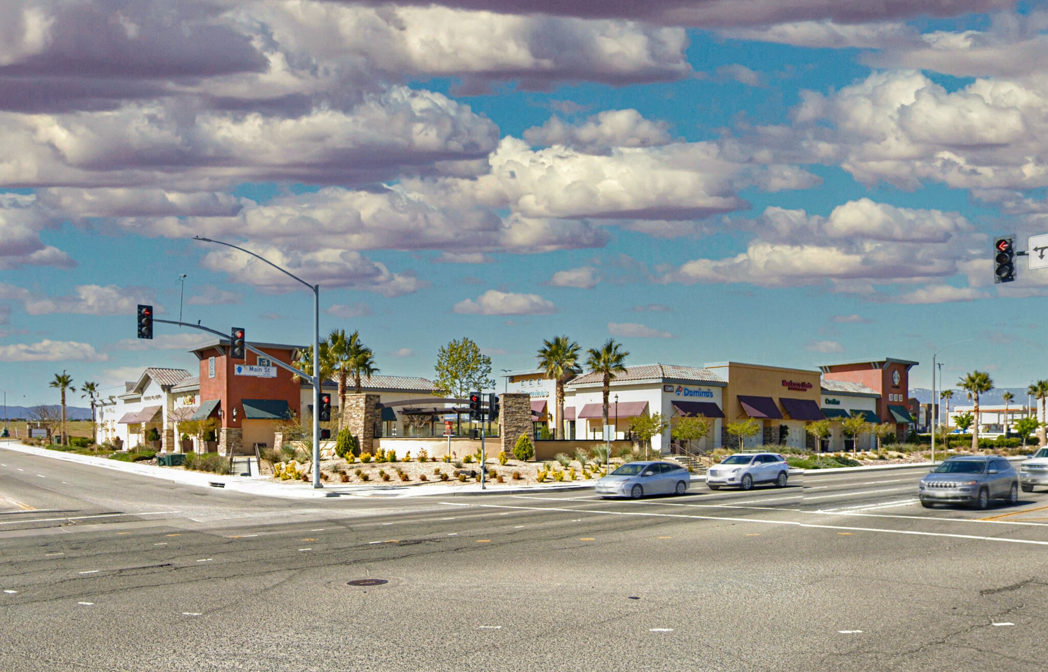 Main St, Hesperia, CA à louer Photo du bâtiment- Image 1 de 4