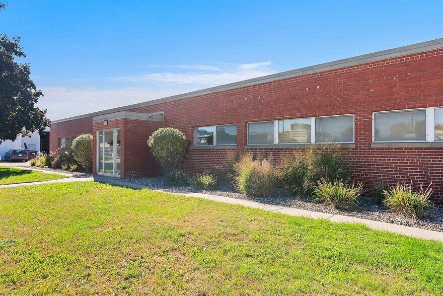 1502 Miller St, La Crosse, WI à louer - Photo du bâtiment - Image 2 de 15