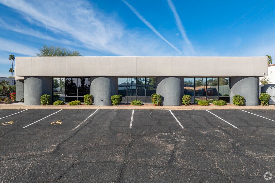 1805 N Scottsdale Rd, Tempe, AZ à louer - Photo du bâtiment - Image 3 de 13