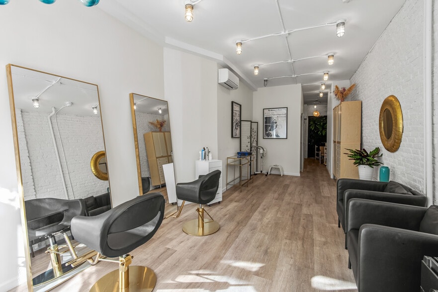 251-253 Metropolitan Ave, Brooklyn, NY for lease - Interior Photo - Image 3 of 31