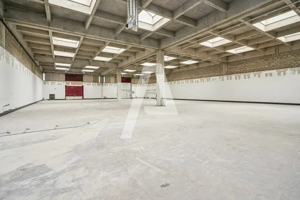 Flex in Rungis for lease Interior Photo- Image 1 of 6