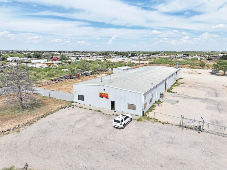 1890 N Mercury Ave, Odessa, TX à louer - Aérien - Image 2 de 62