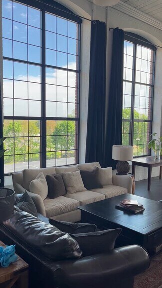 Plus de détails pour 426 Metacom Ave, Warren, RI - Industriel à louer