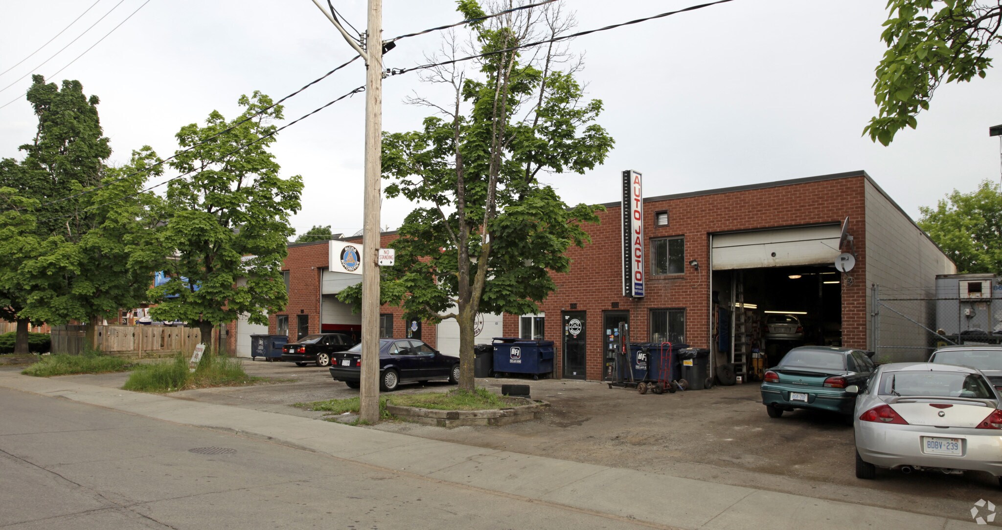302-310 Geary Ave, Toronto, ON for sale Primary Photo- Image 1 of 1