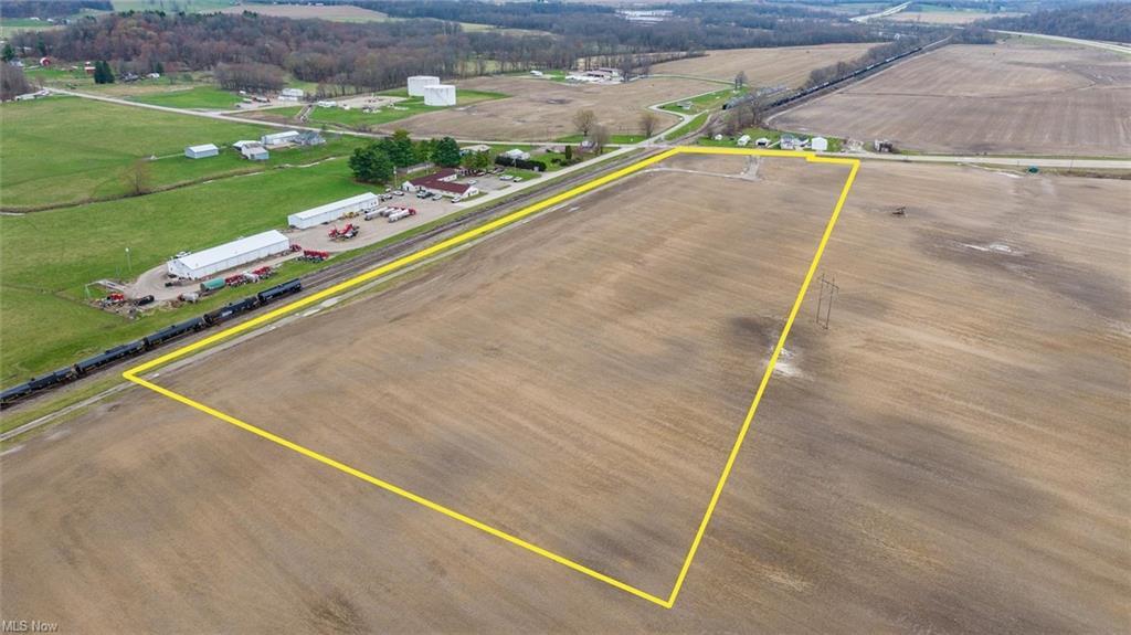 9360 BLACK RUN Rd, Frazeysburg, OH à vendre Photo principale- Image 1 de 6