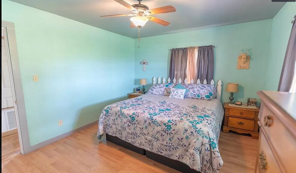 3820 county road 211, Bertram, TX à louer - Photo du bâtiment - Image 2 de 7