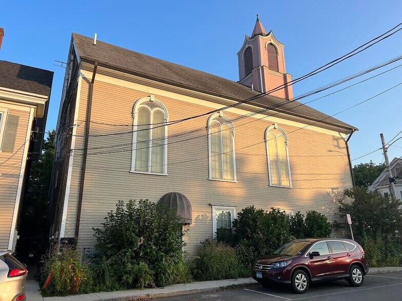 45 Pearl St, Portsmouth, NH à vendre - Photo du bâtiment - Image 2 de 36