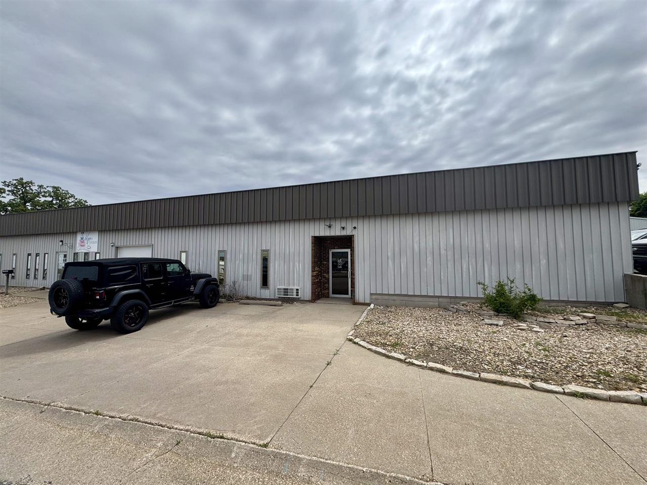 109 Adams St SE, Cascade, IA for lease Building Photo- Image 1 of 9