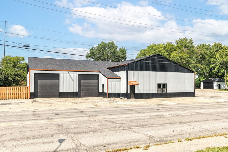 3910 E 21st St, Indianapolis, IN for sale - Building Photo - Image 2 of 30