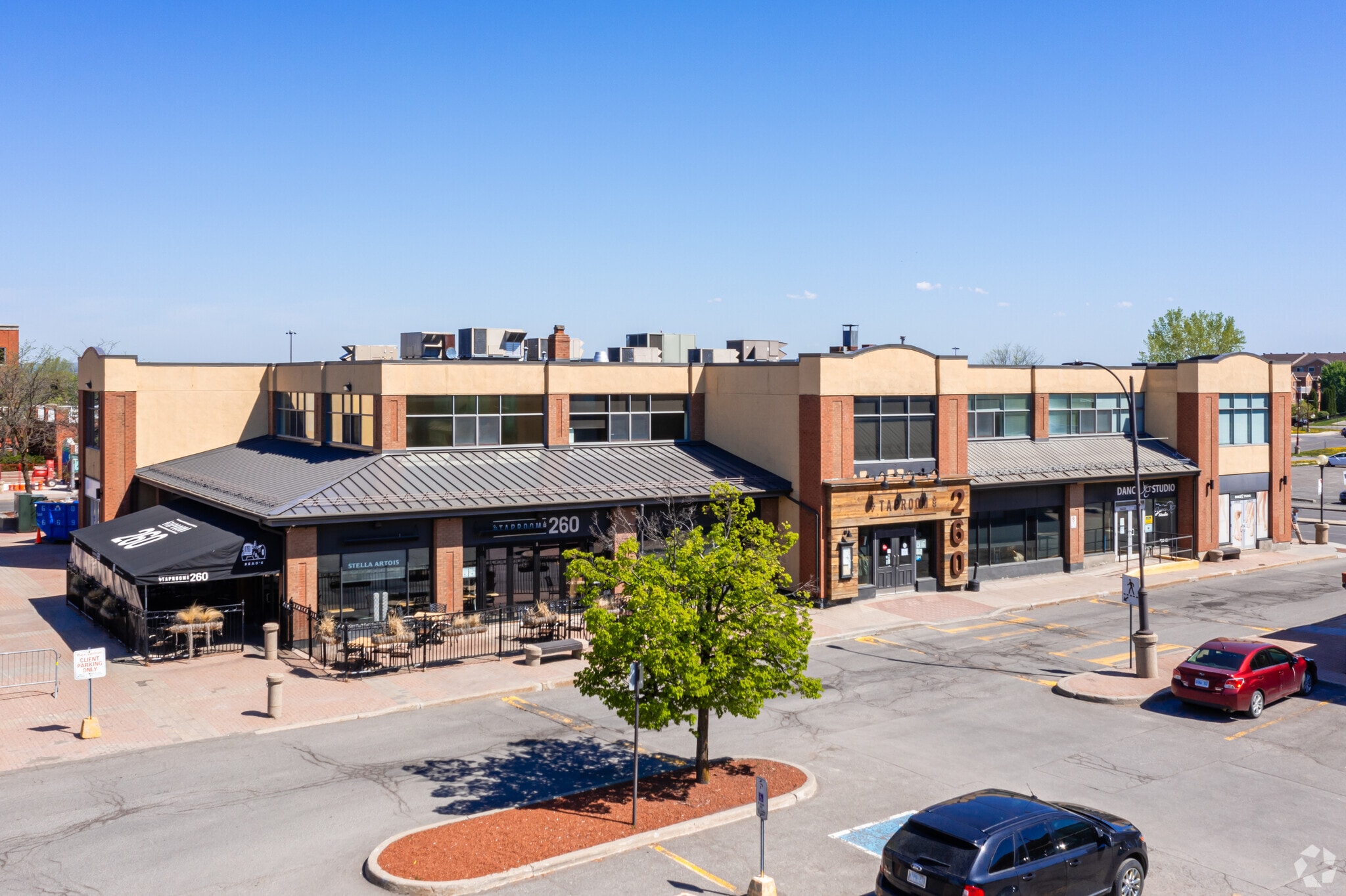250 Centrum Blvd, Ottawa, ON for lease Primary Photo- Image 1 of 19
