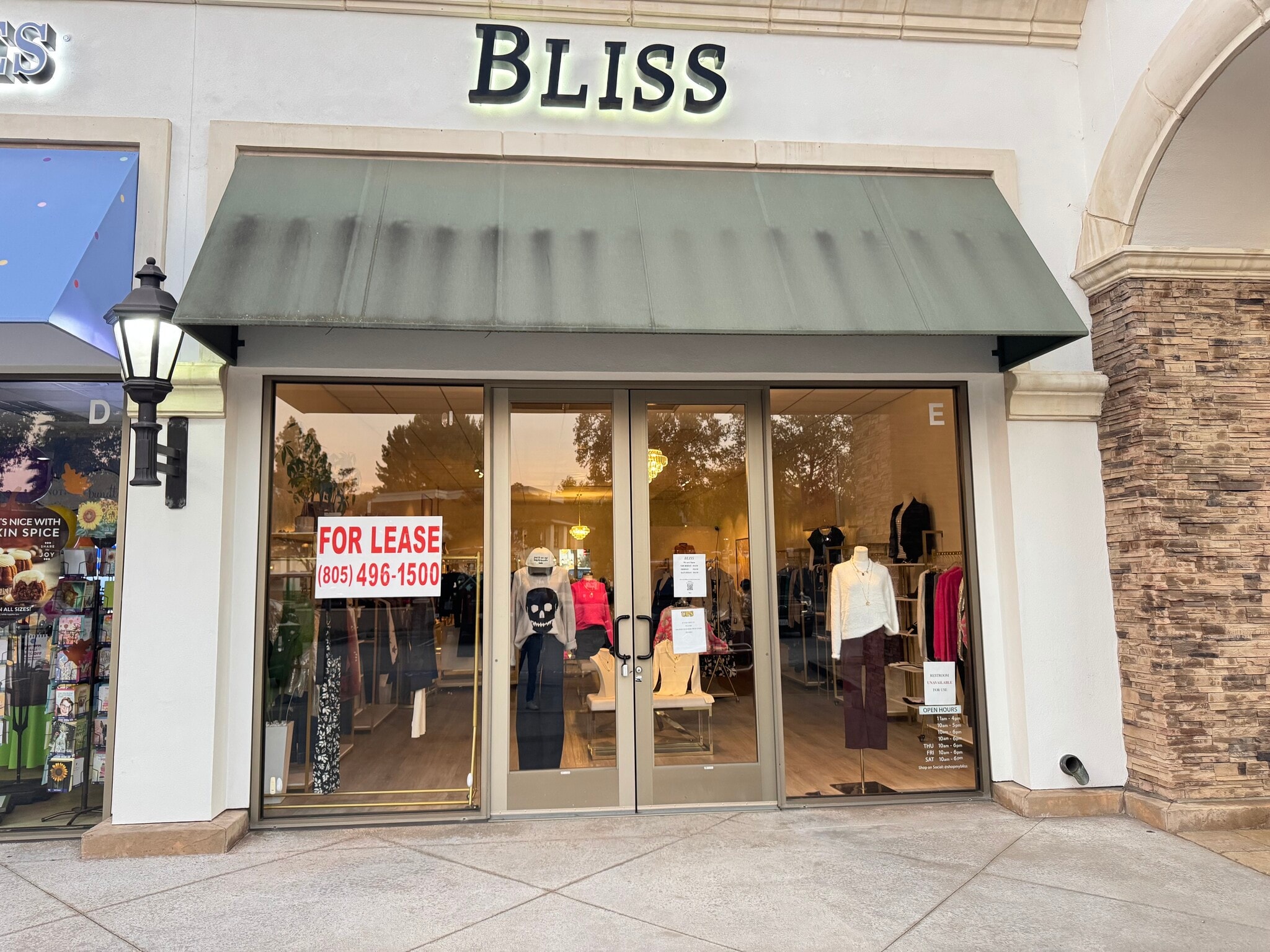 1610 E Thousand Oaks Blvd, Thousand Oaks, CA for lease Building Photo- Image 1 of 1