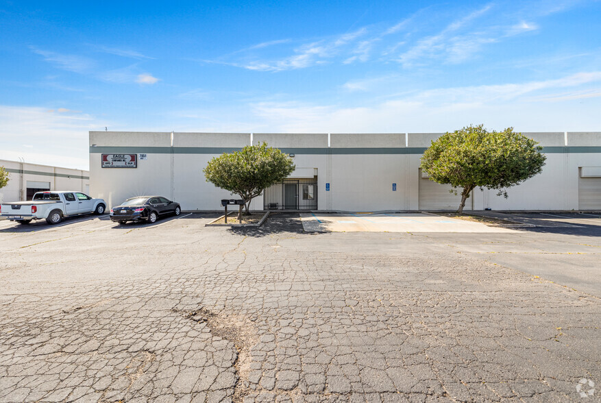 7851 Longe St, Stockton, CA for sale - Primary Photo - Image 1 of 6