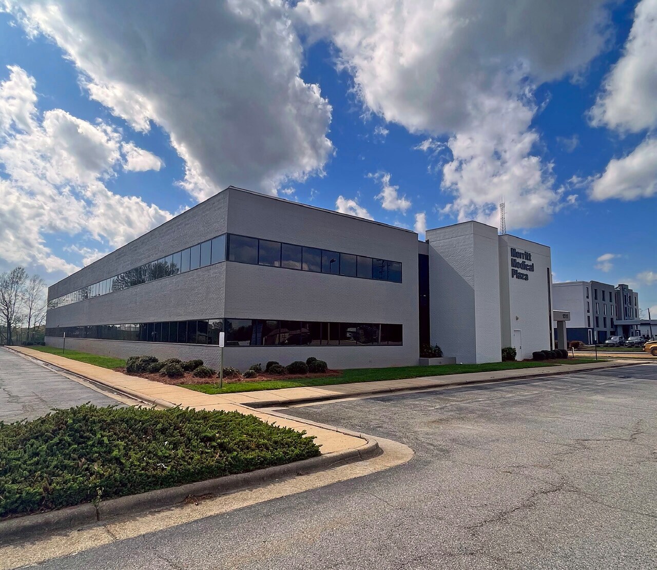 1511 Westover Ter, Greensboro, NC for lease Primary Photo- Image 1 of 2