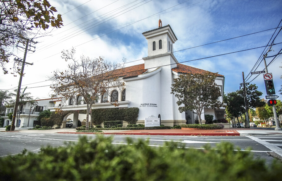 111 W Micheltorena St, Santa Barbara, CA à louer - Photo du bâtiment - Image 1 de 15